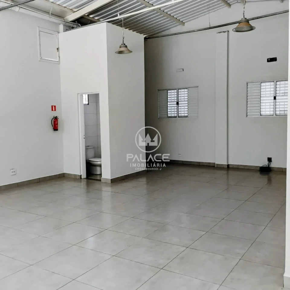 Barracão disponivel para locação