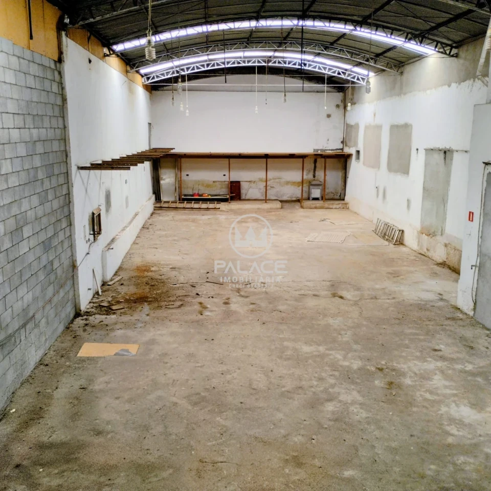 Barracão disponivel para locação