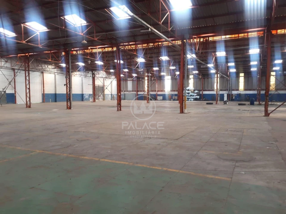 BARRACAO / LOCACAO / MOMBUCA / 3000m² area construida / 20000 m² terreno