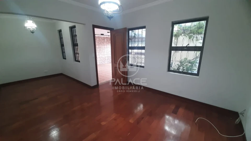 CASA PARA LOCAÇÃO/ 4 QUARTOS  / CHURRASQUEIRA/VILA REZENDE