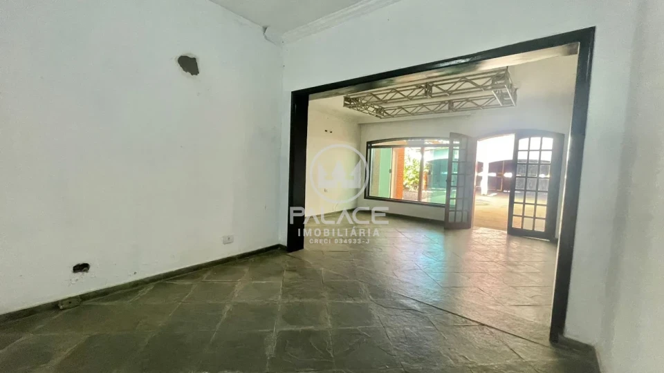 CASA / COMERCIAL / LOCACAO / 300m² / CASTELINHO / PIRACICABA