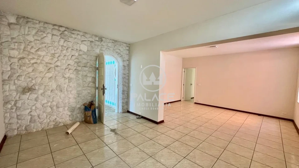 CASA TERREA PARA LOCAÇÃO NO CENTRO DE PIRACICABA - Foto 2