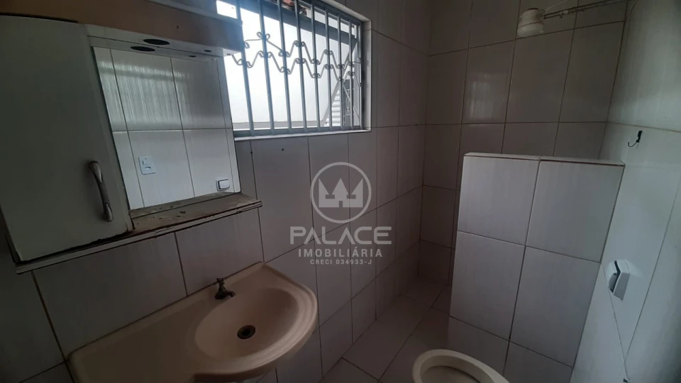 CASA PARA LOCAÇÃO / 2 QUARTOS