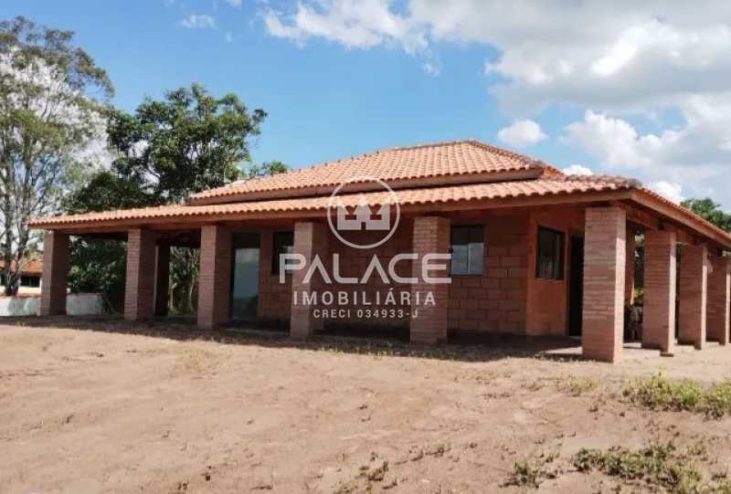 Imagens do imóveis chácara à venda em alpes das águas, são pedro 2 quartos 5000m²