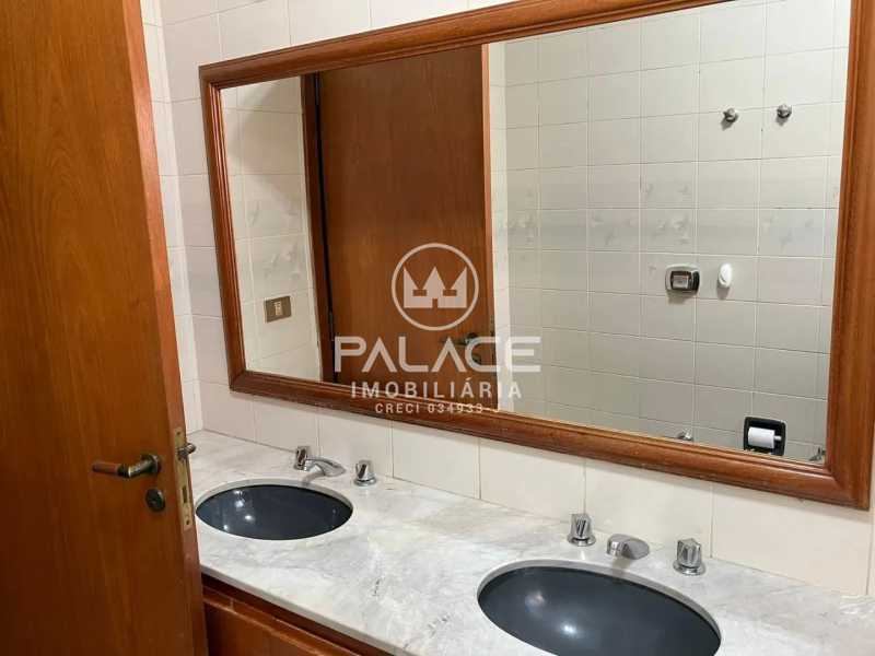 Imagens do imóveis Amplo apartamento com 250m² a venda no centro de Piracicaba, SP.