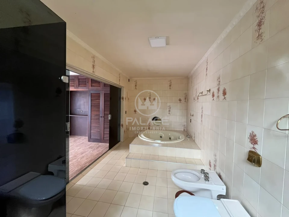 CASA COM PISCINA PARA LOCAÇÃO NO CENTRO DE PIRACICABA
