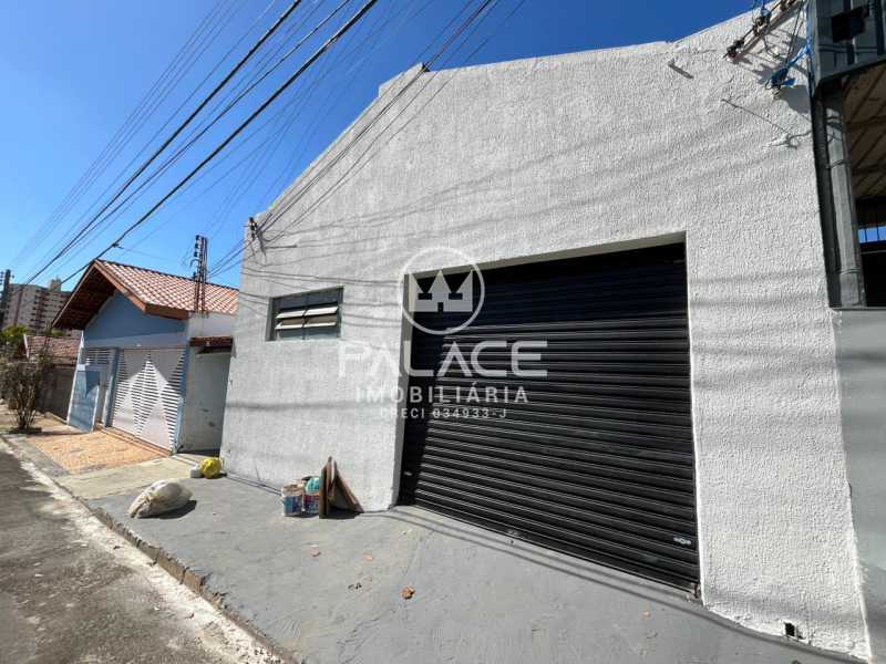 Imagens do imóveis Barracão :  / Comercial / Piracicamirim