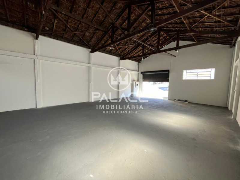 Imagens do imóveis Barracão :  / Comercial / Piracicamirim