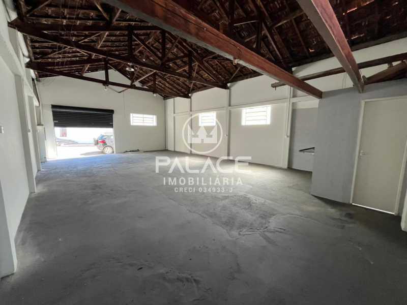 Imagens do imóveis Barracão :  / Comercial / Piracicamirim