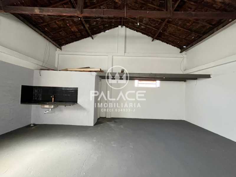 Imagens do imóveis Barracão :  / Comercial / Piracicamirim