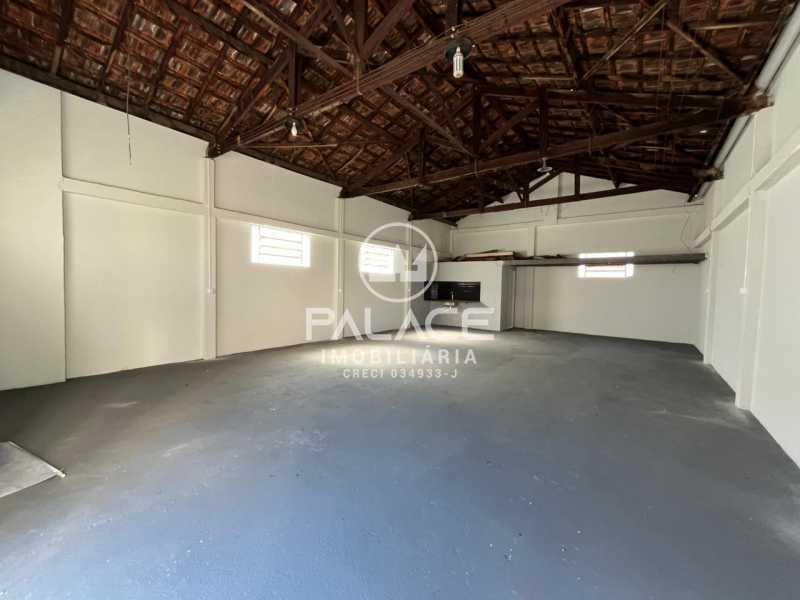 Imagens do imóveis Barracão :  / Comercial / Piracicamirim