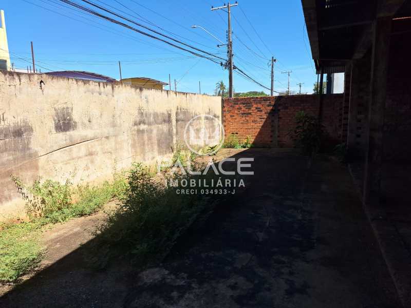 Imagens do imóveis Barracão :  / Comercial / Piracicamirim