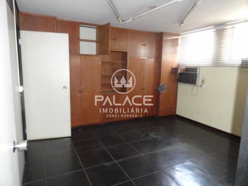 Imagens do imóveis Barracão :  / Comercial / Castelinho