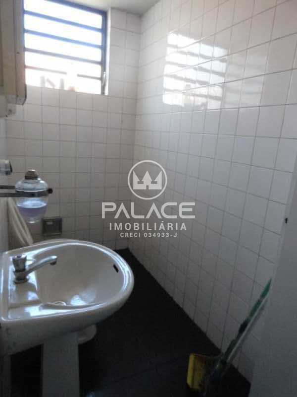 Imagens do imóveis Barracão :  / Comercial / Castelinho