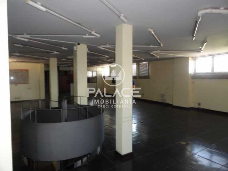 Imagens do imóveis Barracão :  / Comercial / Castelinho