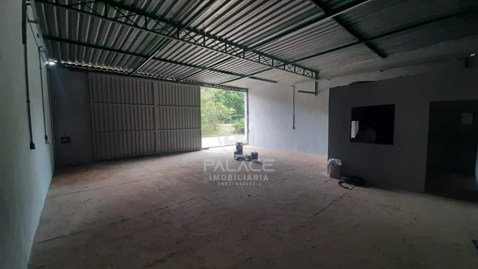 BARRACAO / LOCACAO  / PQ PRIMEIRO DE MAIO /