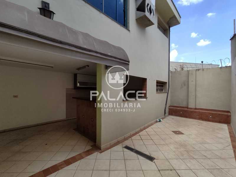 Imagens do imóveis Casa de rua :  / Residencial / Centro