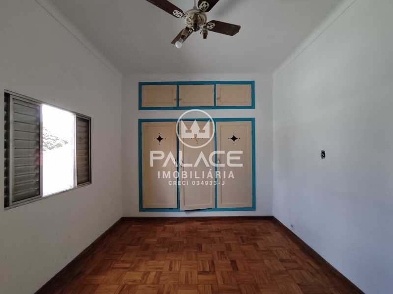 Imagens do imóveis Casa de rua :  / Residencial / Centro