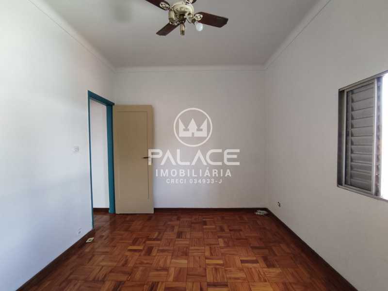 Imagens do imóveis Casa de rua :  / Residencial / Centro