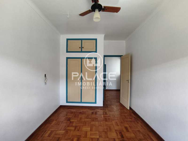 Imagens do imóveis Casa de rua :  / Residencial / Centro