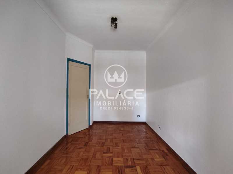 Imagens do imóveis Casa de rua :  / Residencial / Centro