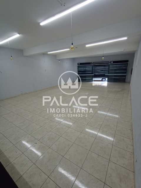 Imagens do imóveis Barracão :  / Comercial / Centro