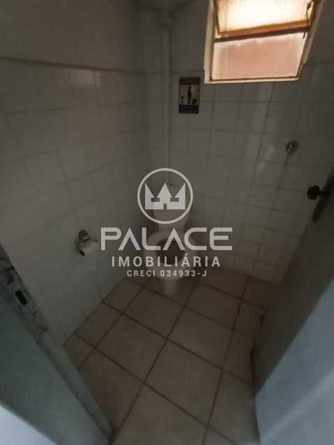 Imagens do imóveis Barracão :  / Comercial / Centro