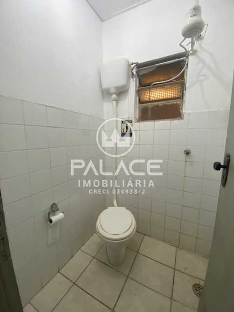 Imagens do imóveis Barracão :  / Comercial / Centro