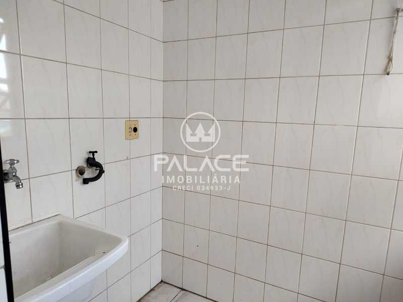 Imagens do imóveis Apartamento : Térreo / Residencial / Alto