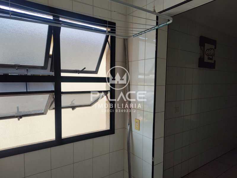 Imagens do imóveis Apartamento : Térreo / Residencial / Alto