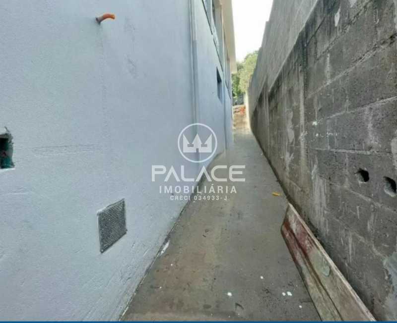 Imagens do imóveis Barracão :  / Comercial / Jardim Glória