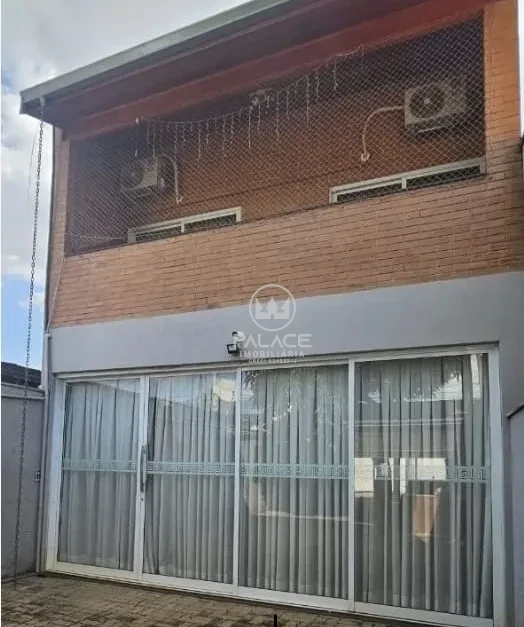 Sobrado com fino acabamento a venda no bairro Pompéia, Piracicaba, SP.