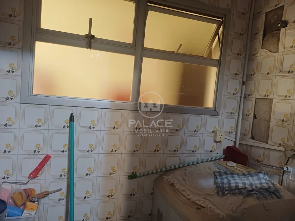 APARTAMENTO A VENDA NO EDIFICIO VERSALHES