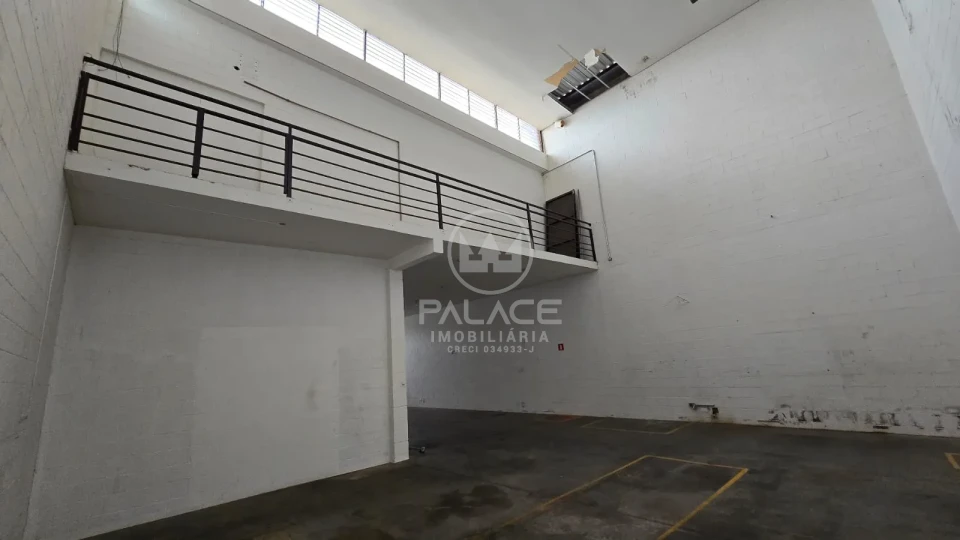 Barracão disponivel para locação