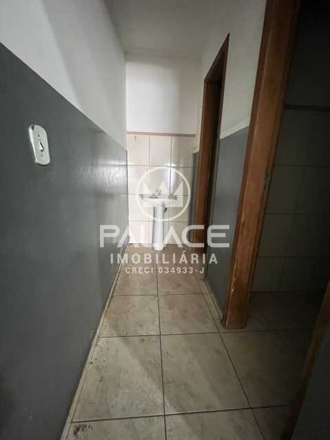 Imagens do imóveis Barracão :  / Comercial / São Vicente