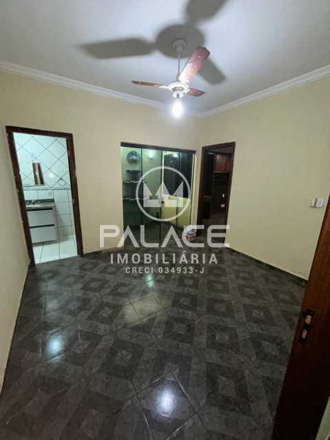 Imagens do imóveis casa à venda em centro, rio das pedras 3 quartos 231m²