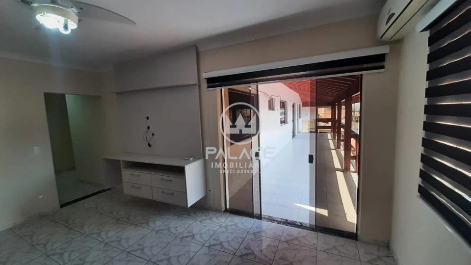 CASA PARA LOCAÇÃO / 3 QUARTOS/ SÃO VICENTE