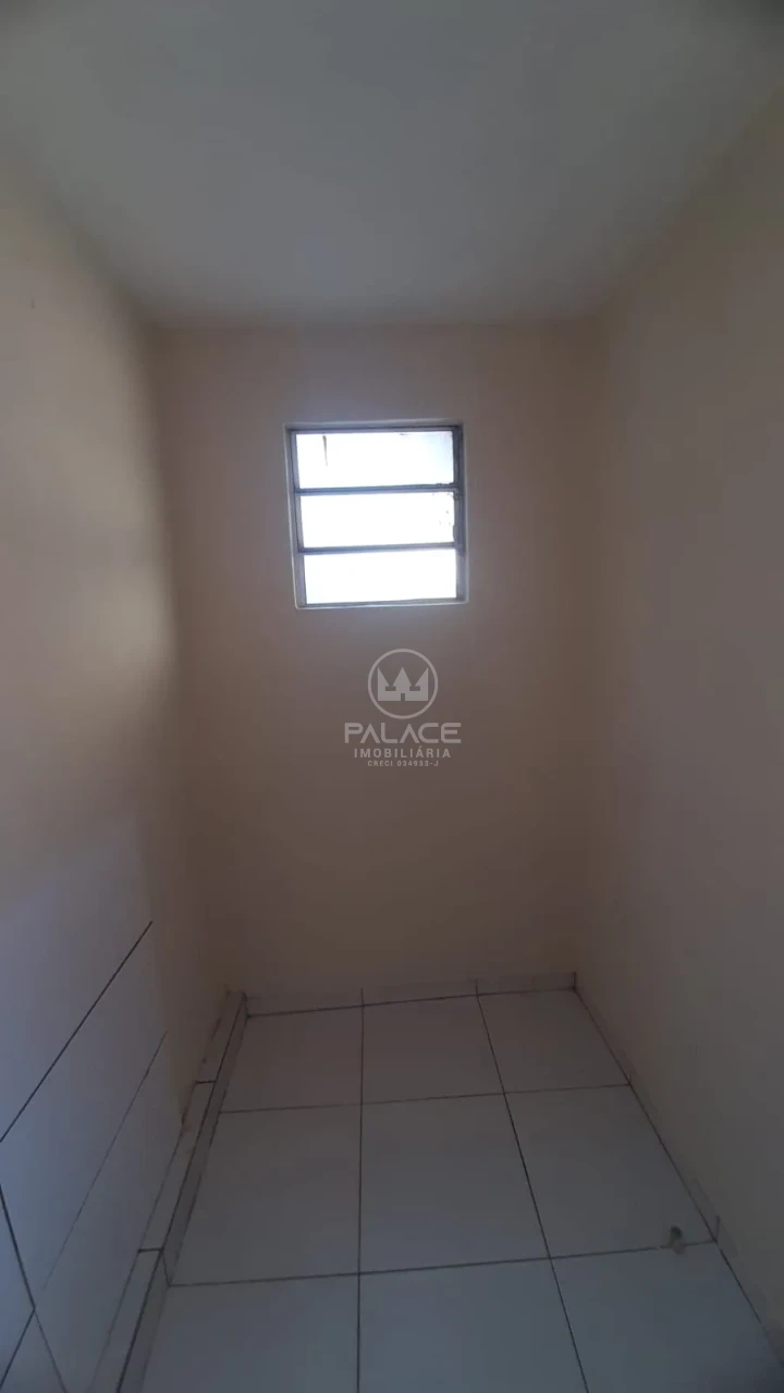 CASA PARA LOCAÇÃO / 2 QUARTOS / CHURRASQUEIRA/ AGUA BRANCA