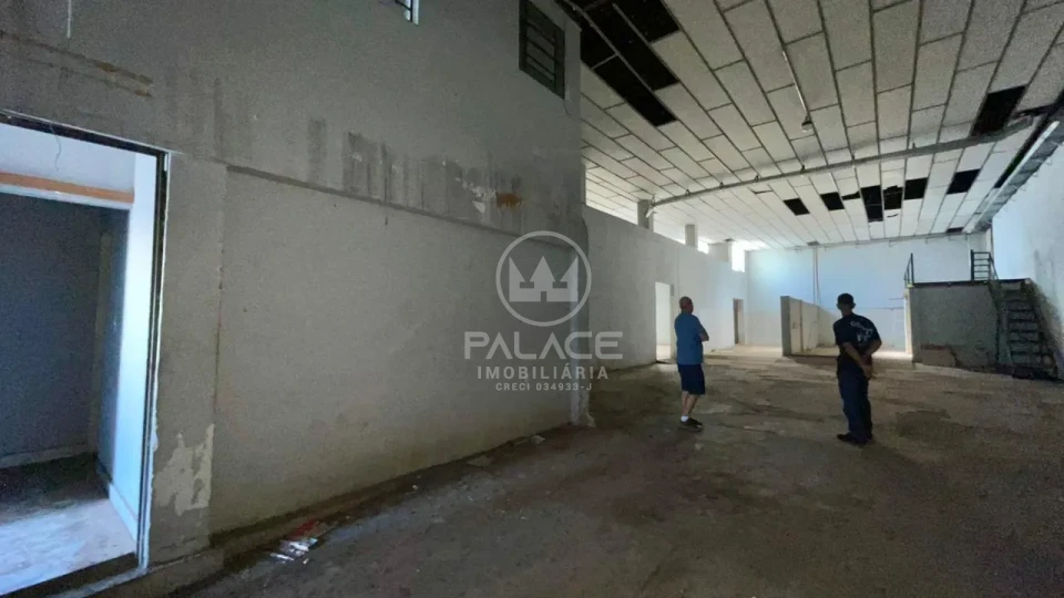 BARRACAO / GALPAO COMERCIAL 620M² PARA LOCAÇÃO OU VENDA /BAIRRO ALTO / PIRACICABA