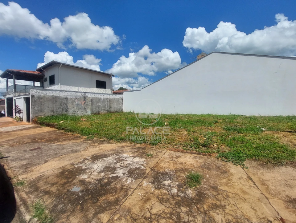 TERRENO PARA VENDA OU LOCAÇÃO