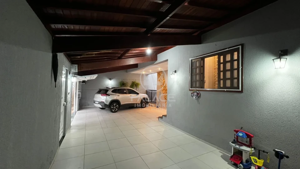 Casa, 3 quartos, 250 m² - Foto 2