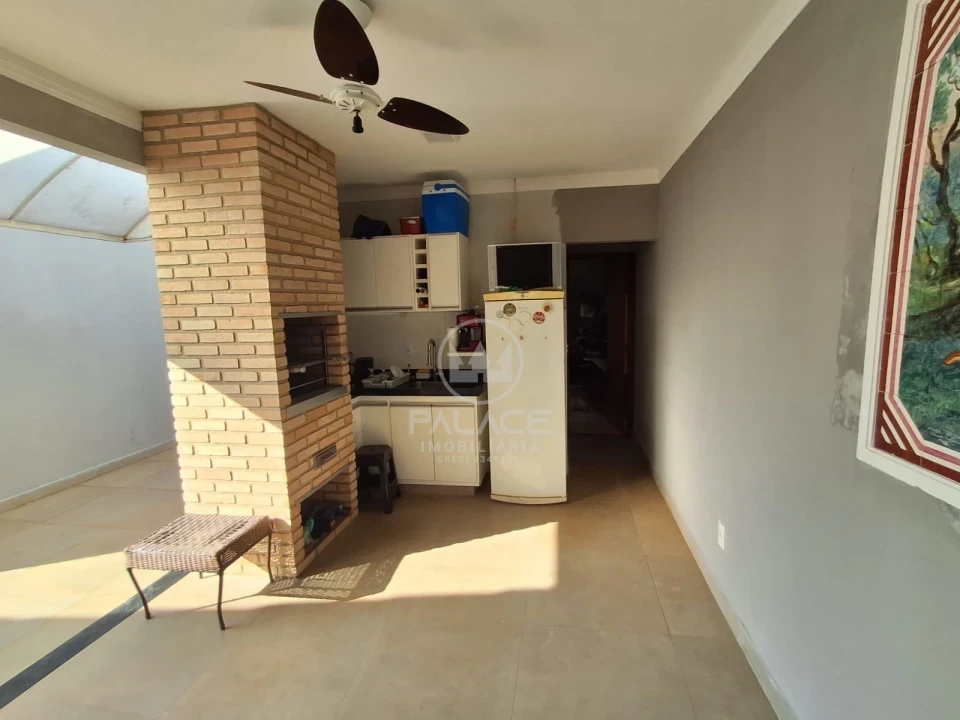 Maravilhosa casa na Vl. Monteiro