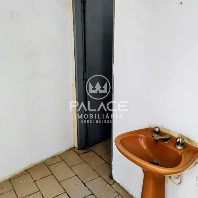 Barracão :  / Comercial / Jardim Dona Luisa