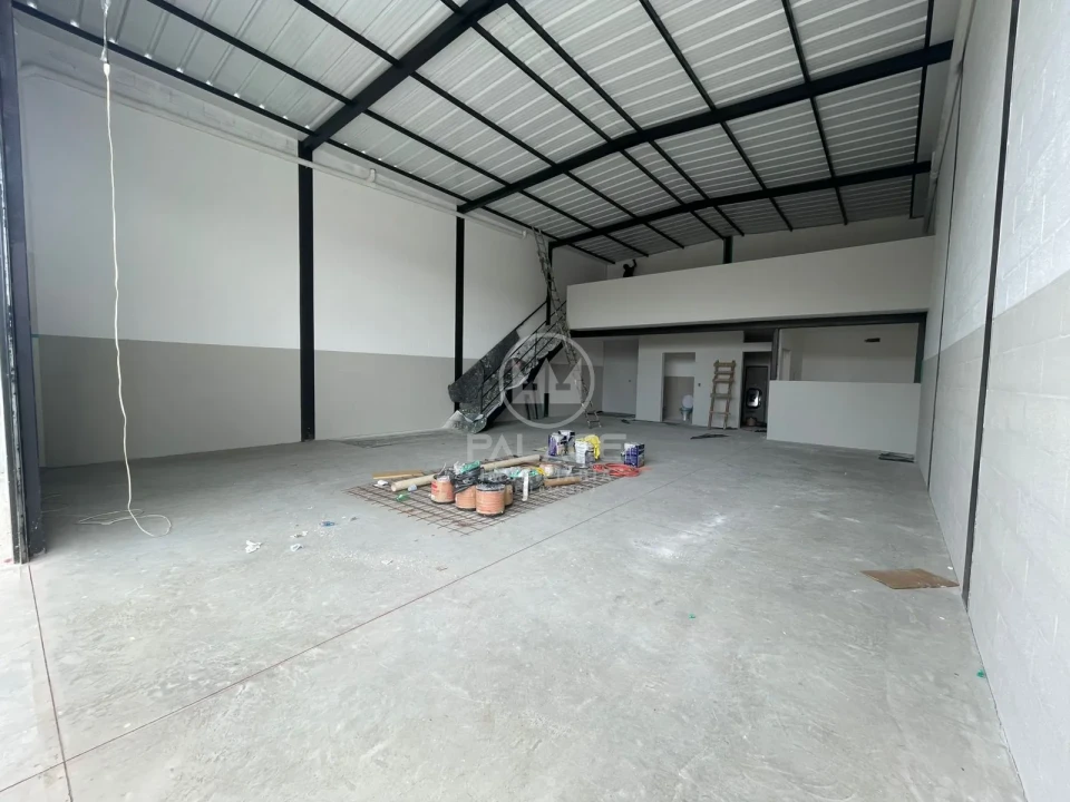 Barracão :  / Comercial / Piracicamirim