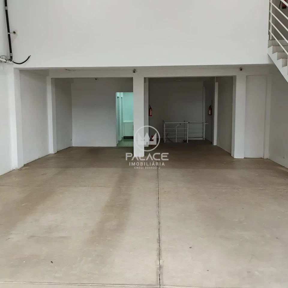 Barracão disponivel para locação