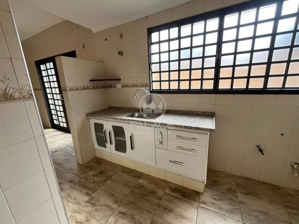 CASA COM PISCINA PARA LOCAÇÃO NO CENTRO DE PIRACICABA