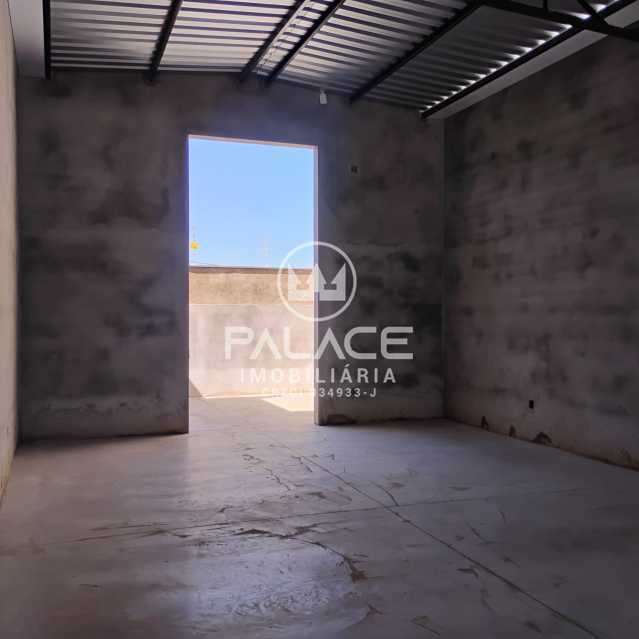 Barracão :  / Comercial / Vila Industrial