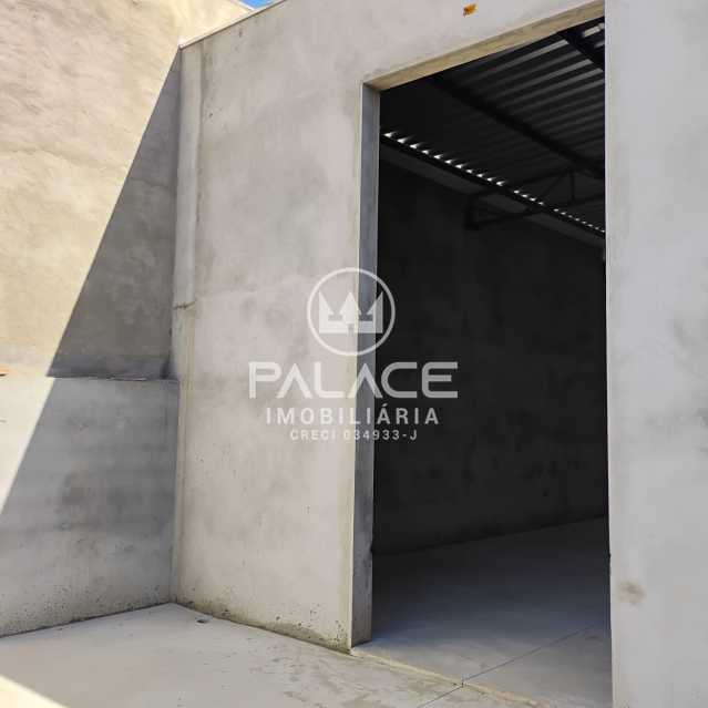 Barracão :  / Comercial / Vila Industrial