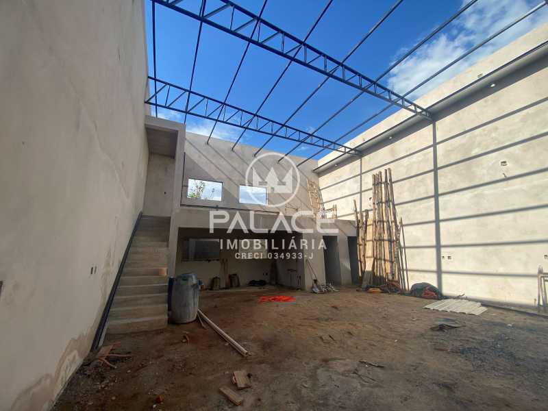 Imagens do imóveis Barracão :  / Comercial / Jardim Glória