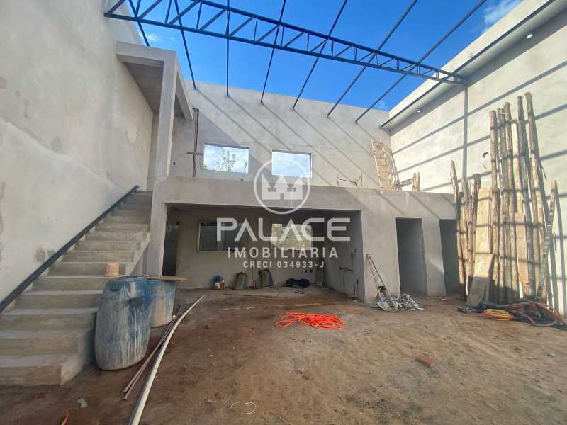 Imagens do imóveis Barracão :  / Comercial / Jardim Glória